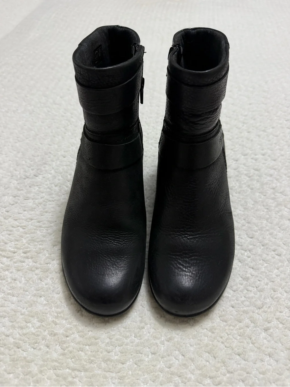 KEEN Black Leather Side Zip Kate Wedge Ankle Boots Women’s Size 8.5